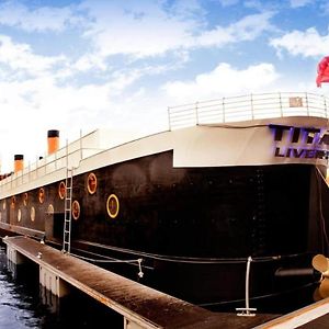 Titanic Boat